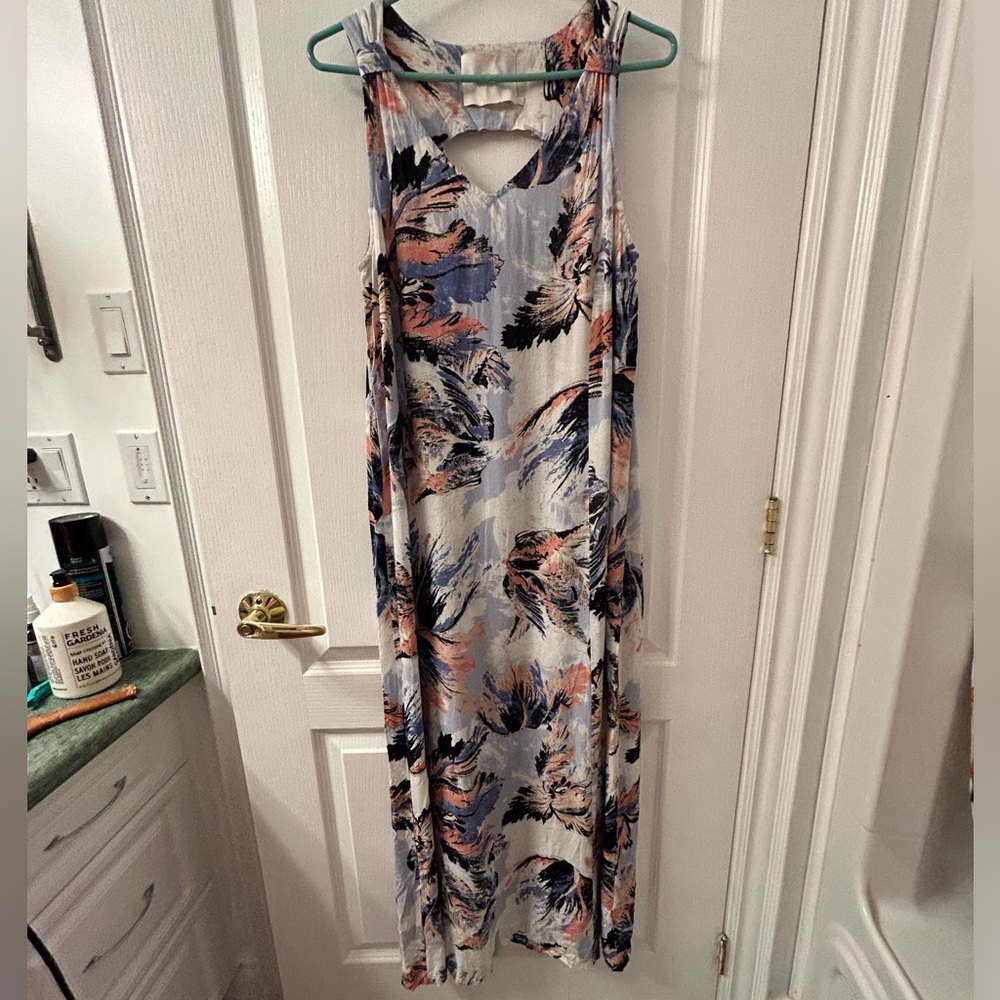 Womens Kaffe floral summer dress in European size 38. 100 % viscose.